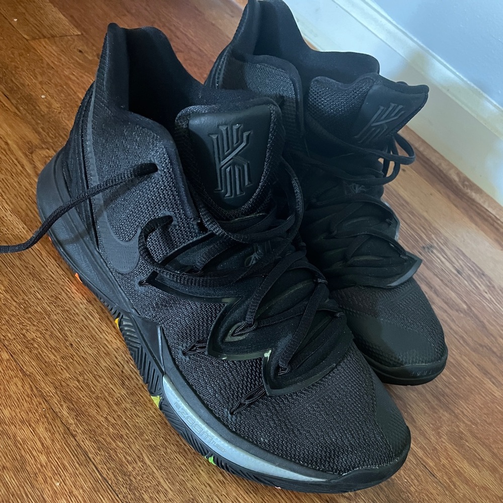 Men’s Nike Kyrie